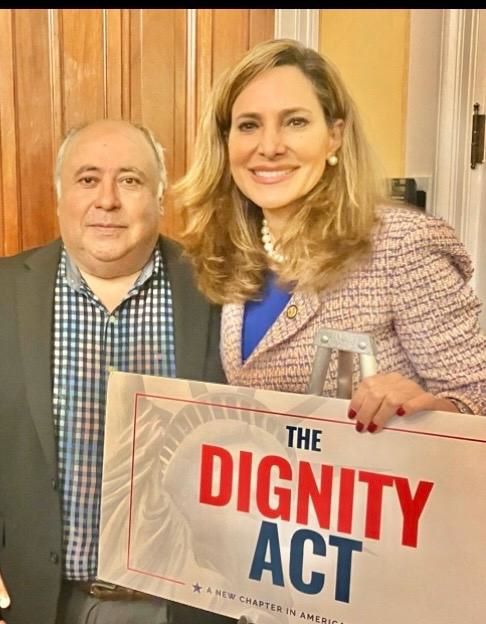Ariel Montoya junto a Maria Elvira Salazar