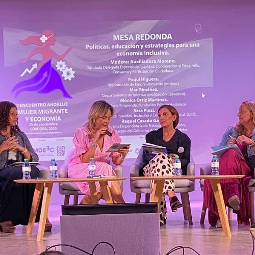 Mesa Redonda mujeres migrantes